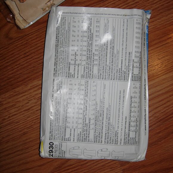 Simplicity Project Runway Sewing Pattern 2930 UNCUT - Picture 2 of 2